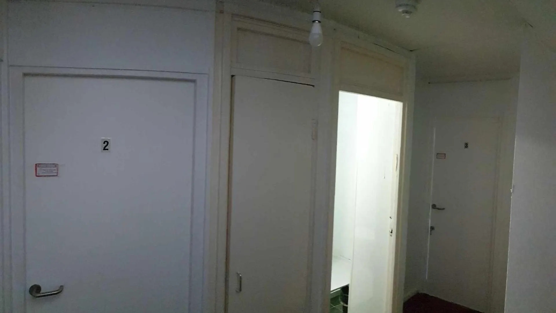 Bed & Breakfast Double Room In Private Apartment London