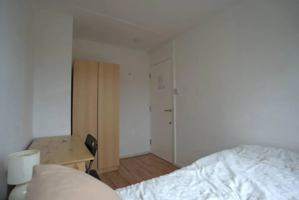 Bed & Breakfast Double Room In Private Apartment London United Kingdom